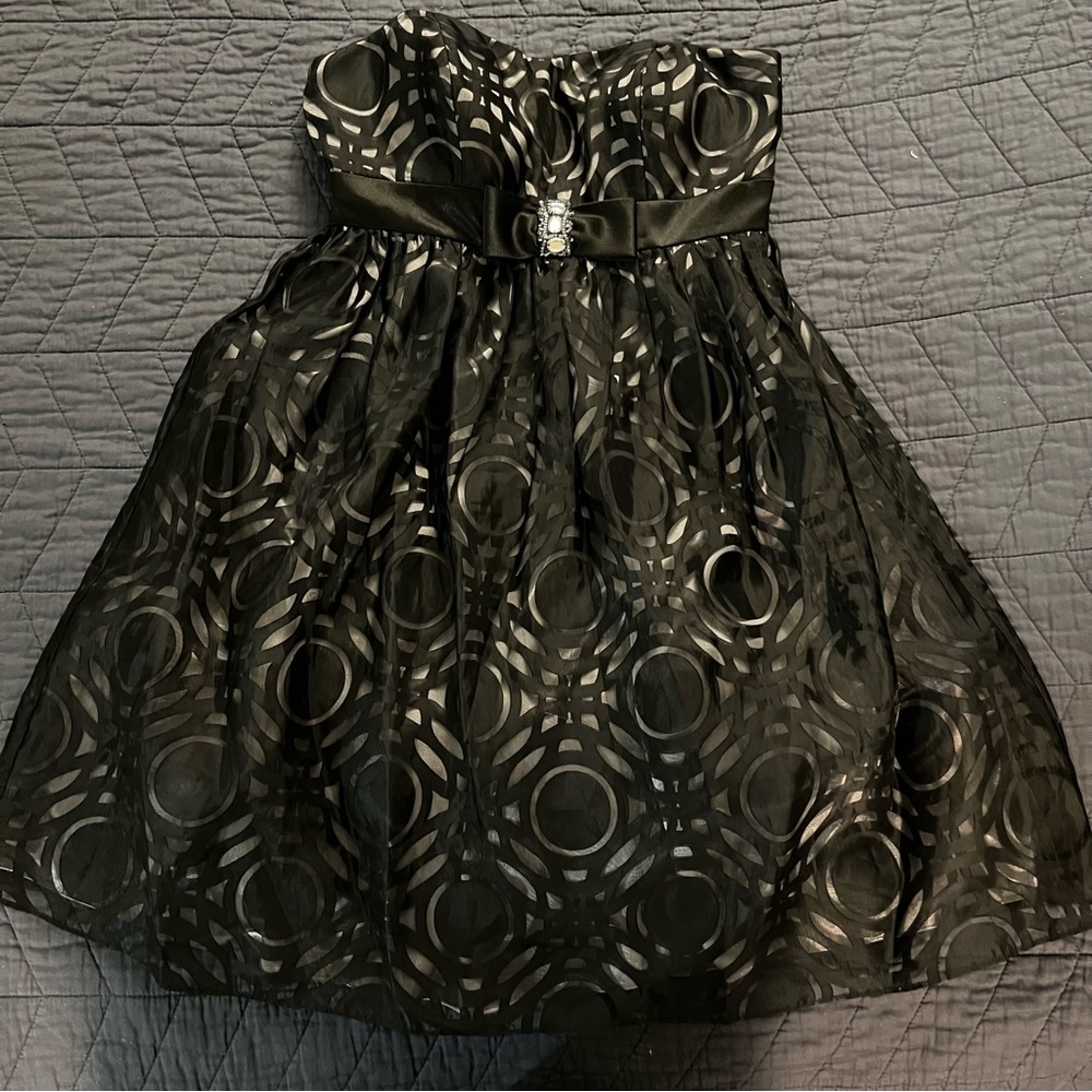 Strapless Black and Silver Cocktail Dress size 6